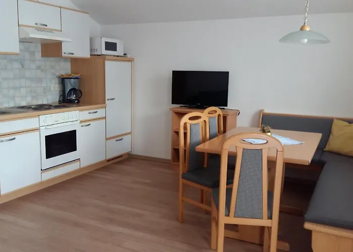 Scharfetter Anna شقة